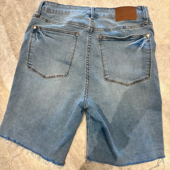 Judy Blue Denim women’s  Shorts - Picture 2 of 5